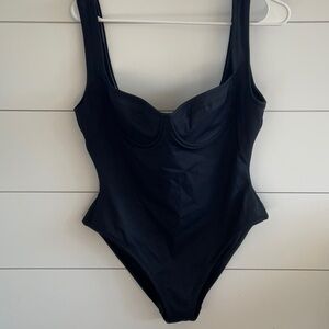 COPY - Skims one piece